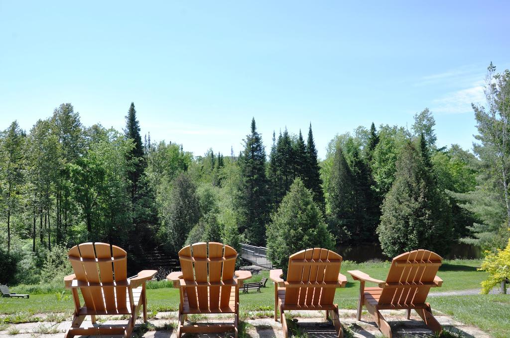 La Petite Auberge De Jouvence Magog Exteriér fotografie