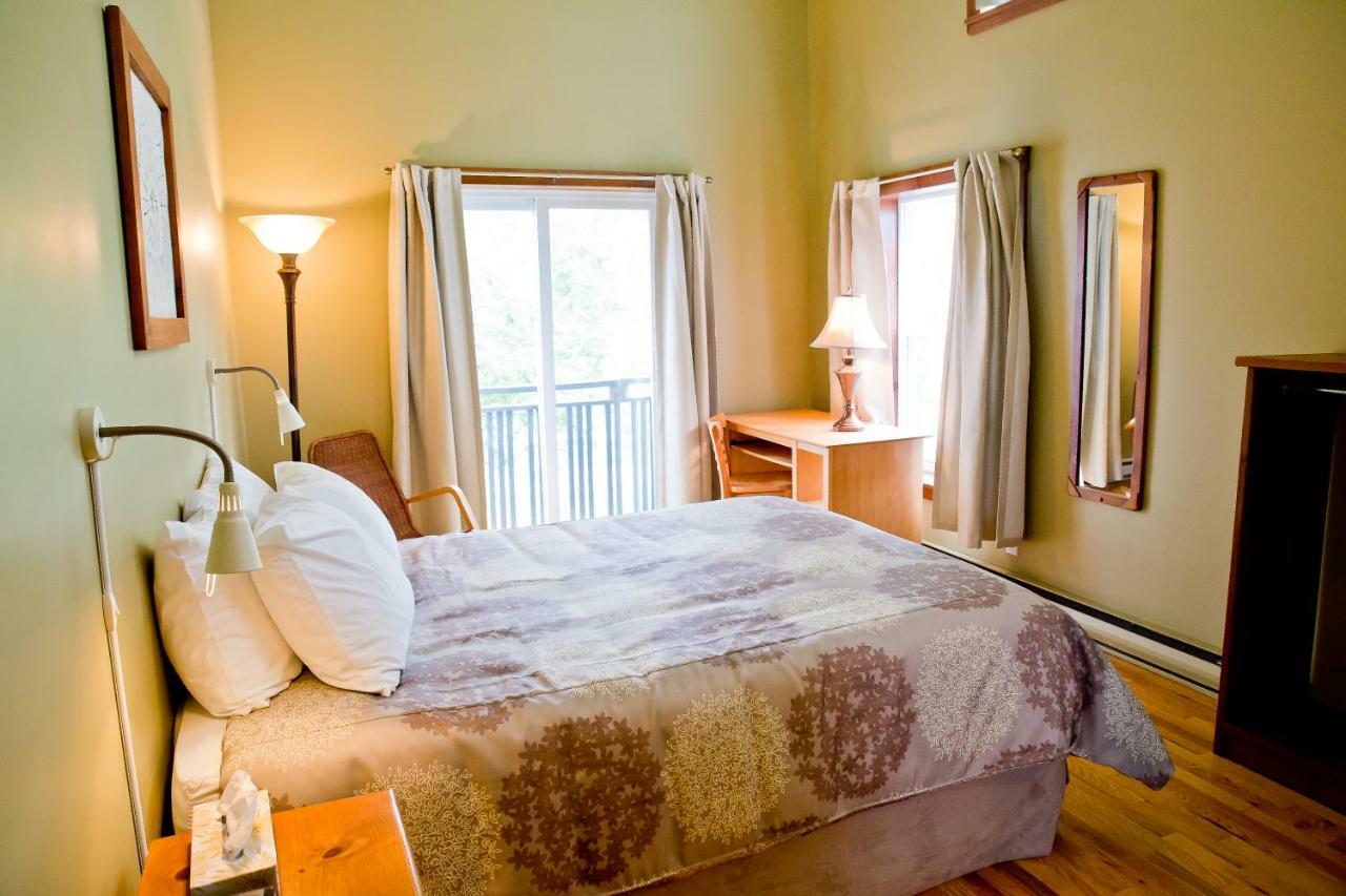 La Petite Auberge De Jouvence Magog Exteriér fotografie