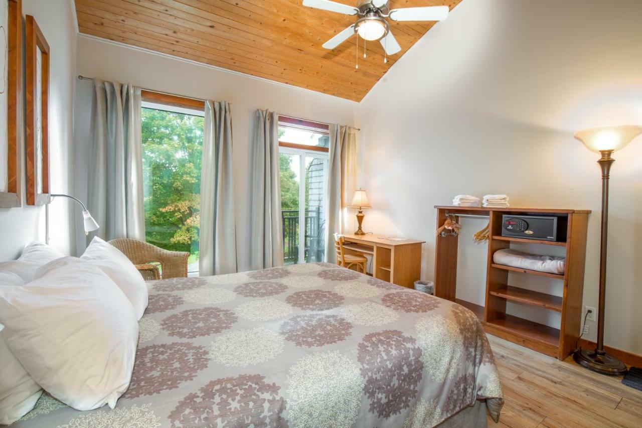 La Petite Auberge De Jouvence Magog Exteriér fotografie
